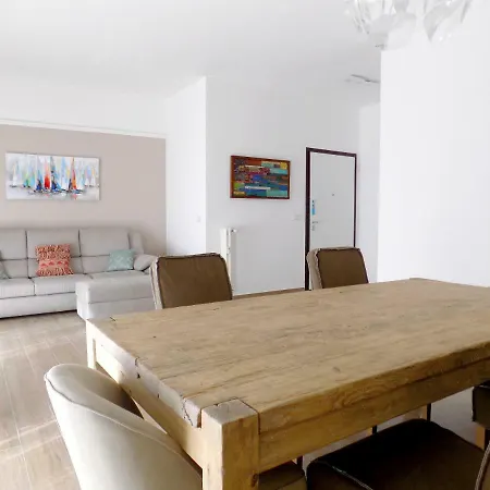 77 Otel Bari